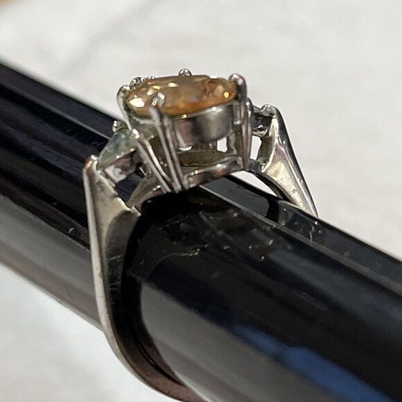 18k hge White Gold Plated Ring 6.75" Teardrop Citrine & Trillion CZ Sparkling - Picture 8 of 9